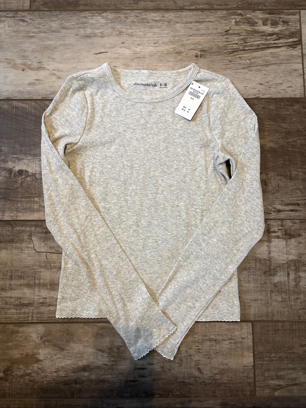 abercrombie kids Heather Light Gray Ribbed Long Sleeve Tee
